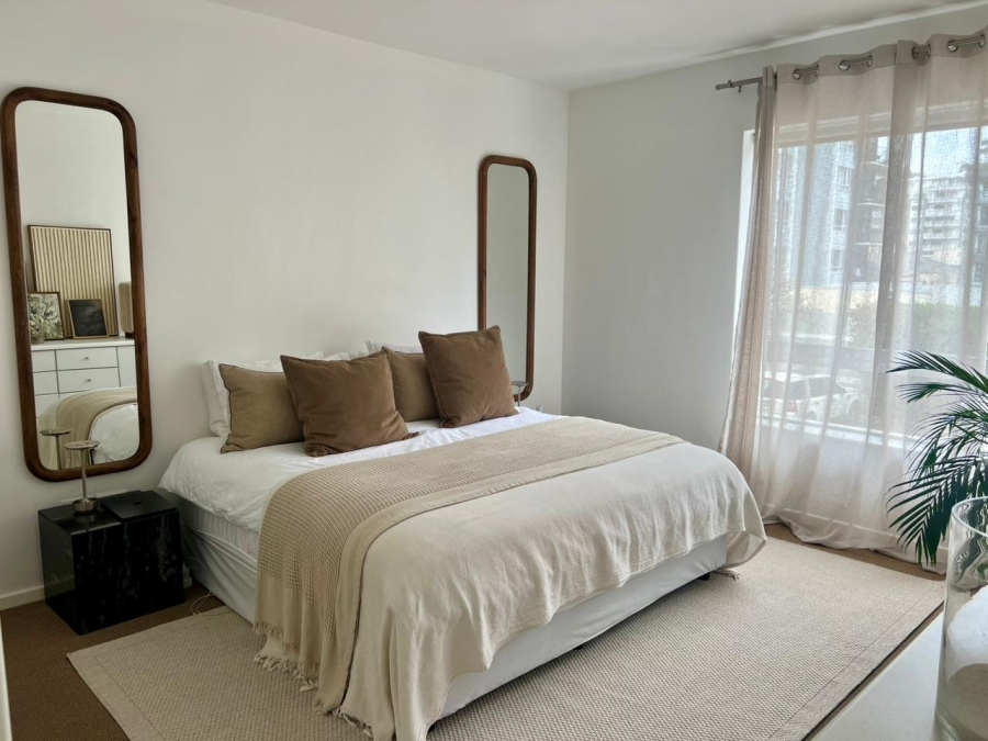 To Let 2 Bedroom Property for Rent in Sea Point Western Cape